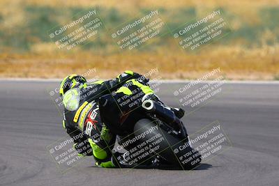 media/Apr-30-2023-CRA (Sun) [[020fcf5d43]]/Race 11-600 Expert Superbike/